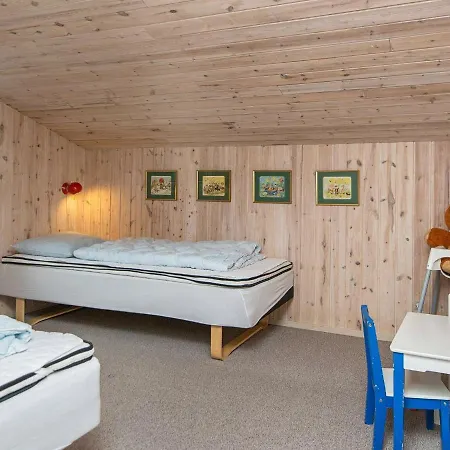 بيت للعطل 6 Person Holiday In Bl Vand *